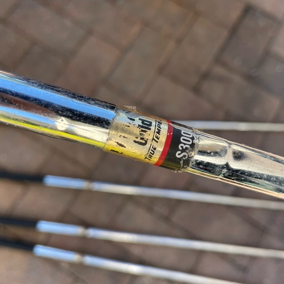 Taylormade ICW11 iron set 6 pc in right handed 
Steel shafts - Picture 9 of 12